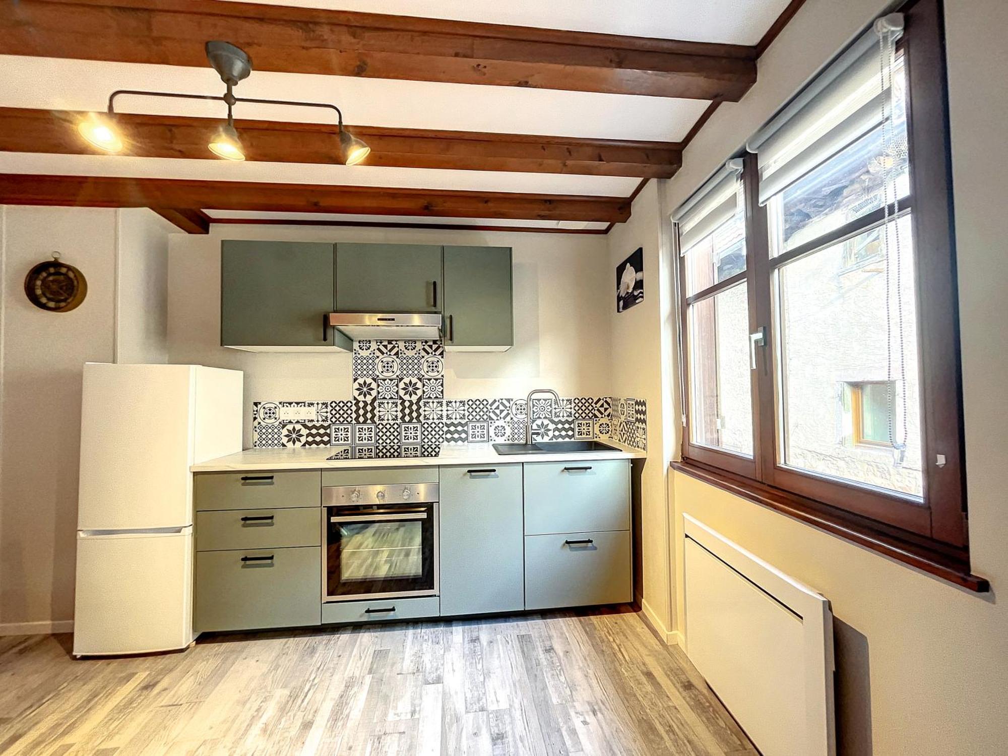 Aux Deux Tours Apartment *